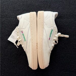 Reebok Vintage-Style Women’s White and Cream Sneakers Size 7.5 NWT